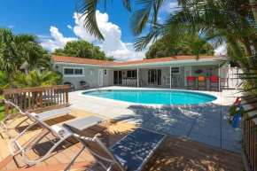 Coral Ridge Isles Beauty - Waterfront Pool Villa BBQ